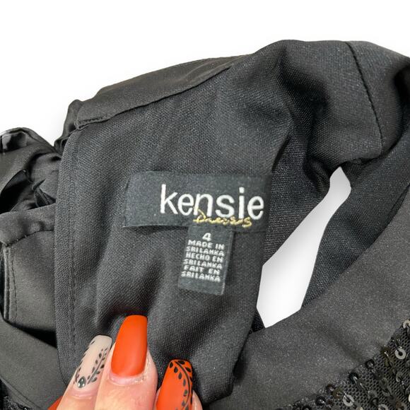 NEW Kensie Black Sequin Shift Dress Size 4 Satin Bow Tie Back Mini Cocktail LBD - Picture 11 of 11